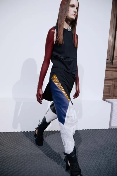 Look 12